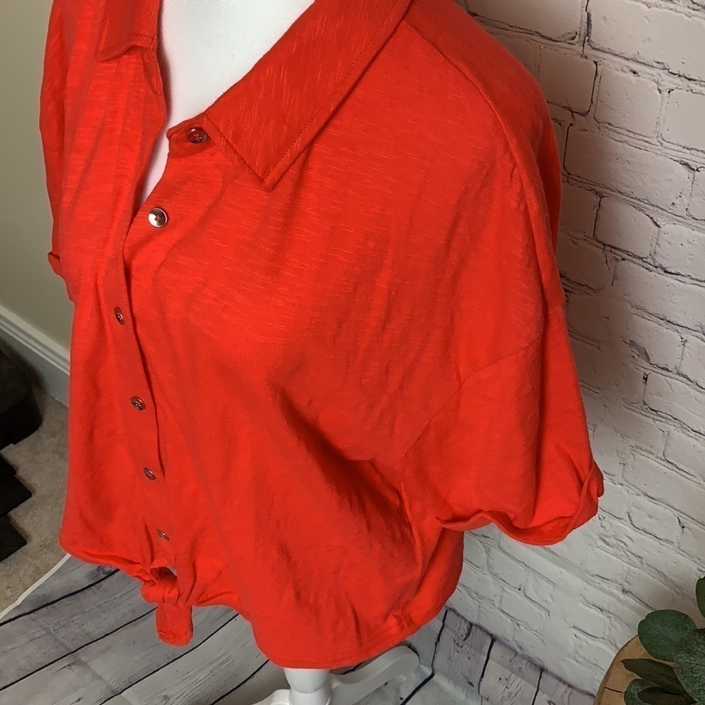 Splendid Button Down Top With Tie - image 4